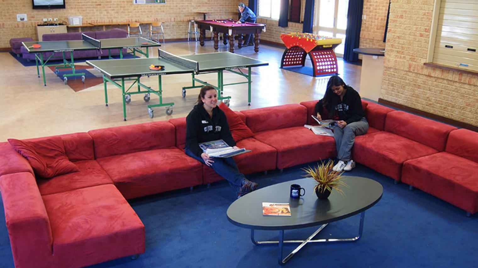 Student near Curtin University Perth UL