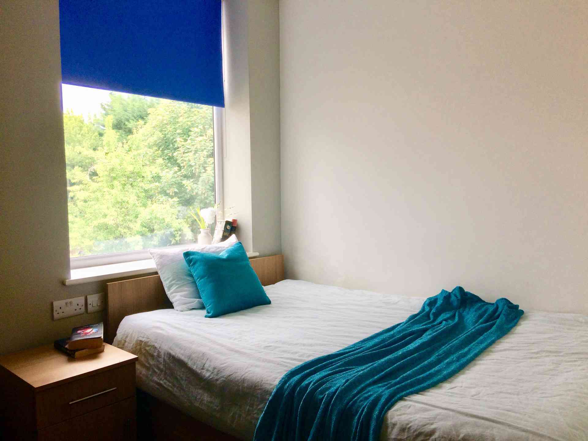 London House High Student