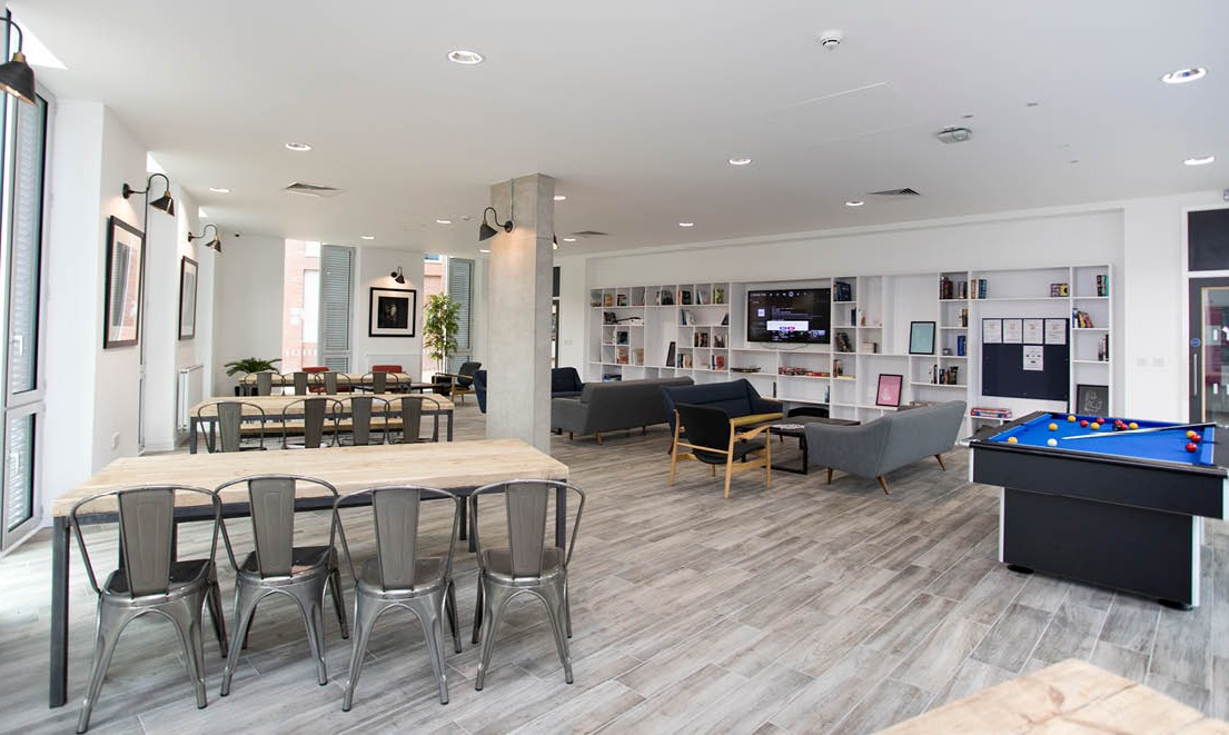 Student Leamington Spa University Living